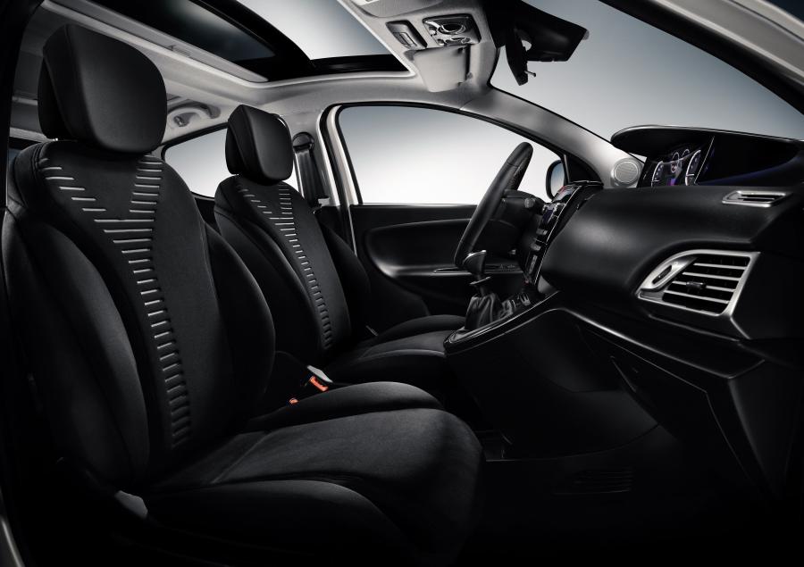  Lancia Ypsilon 2011 года  (фото 16 из 96)